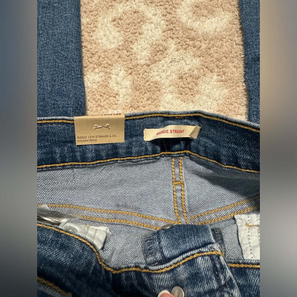 Levi’s Wedgie Straight Jeans // Size 8 Short - Picture 7 of 7